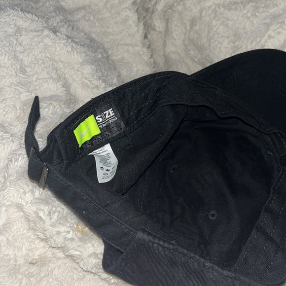 Nike Hat. OSFM. - Picture 3 of 3